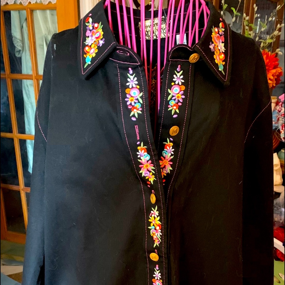 Women’s jacket /blouse